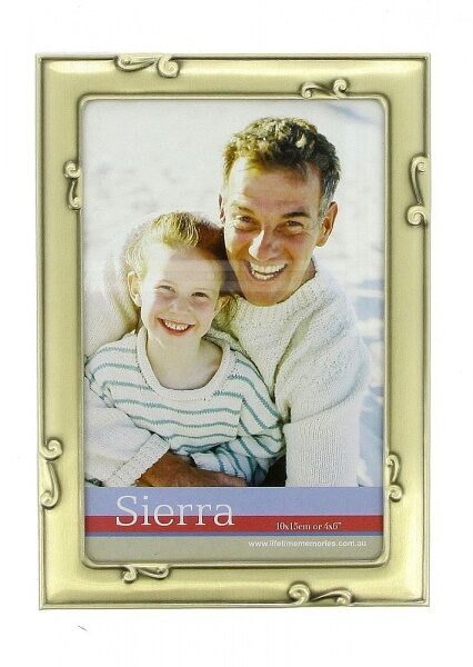 Rėmelis GED 10x15 met RAM104 auksinis