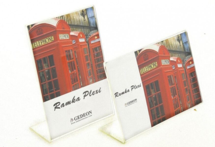 Rėmelis 21x30 plast PLX21GDV vertikalus