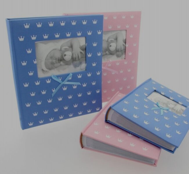 	Albumas GED DBCL30 MIRACLE 29x32/60 psl  kreminiai lapai  kampučiai/lipdukai knyginio rišimo